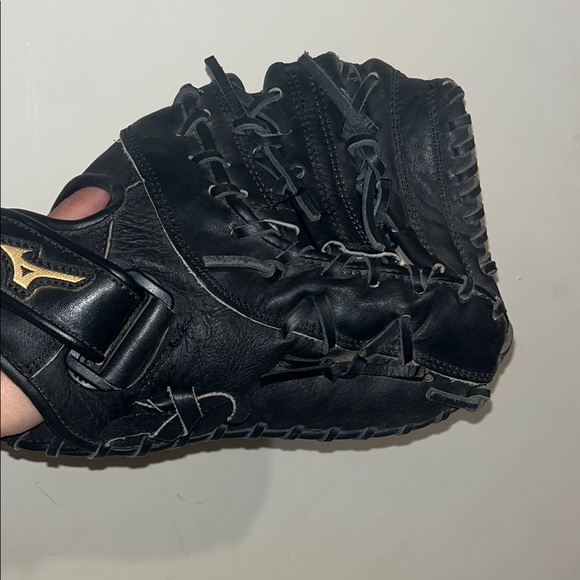 Mizuno Other - Mizuno First Basemen Softball glove